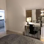Atlantic Lodge, Main Street 5*