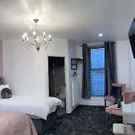 Bed and breakfast Atlantic Lodge, Main Street 5*