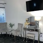 Atlantic Lodge, Main Street Bed and breakfast 5*
