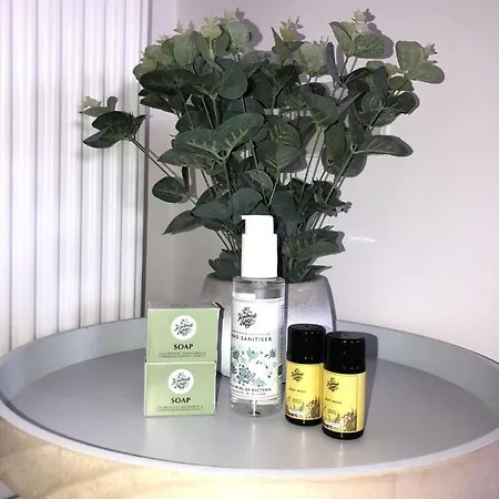 Atlantic Lodge, Main Street 5*