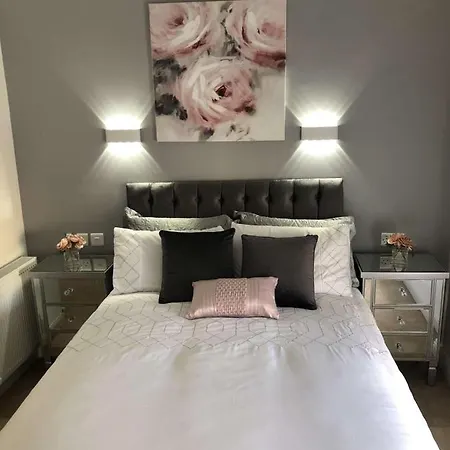 Atlantic Lodge, Main Street Bed & Breakfast Ardara