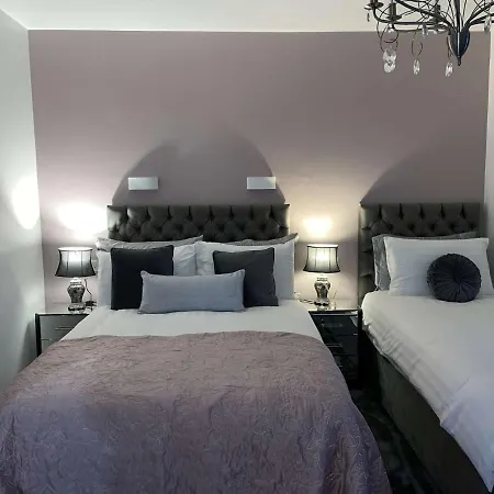 فندق مبيت وإفطار Atlantic Lodge, Main Street 5*