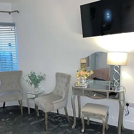 فندق مبيت وإفطار Atlantic Lodge, Main Street