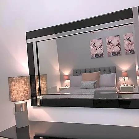 Atlantic Lodge, Main Street فندق مبيت وإفطار آردارا