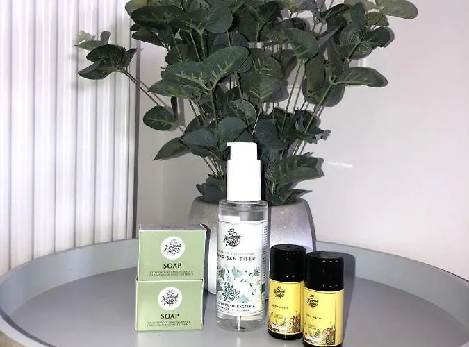 Atlantic Lodge, Main Street 5*