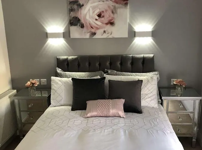 Atlantic Lodge, Main Street Bed & Breakfast Ardara