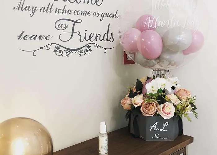 Atlantic Lodge, Main Street לינה וארוחת בוקר ארדארה