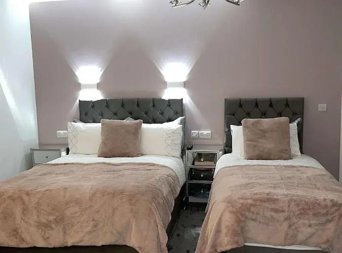 Bed & Breakfast Atlantic Lodge, Main Street Ardara