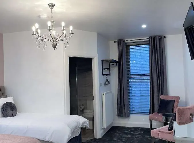 Bed & Breakfast Atlantic Lodge, Main Street 5*